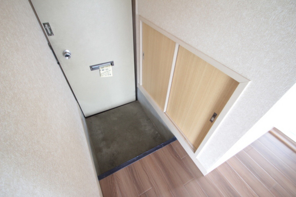 (7/20) 玄関 (7/20) 玄関