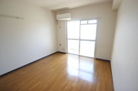 ※他号室の写真になります