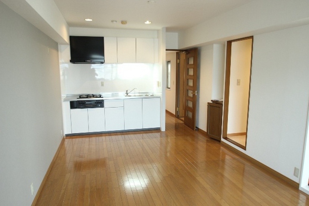 (2/24) 居室・リビング (2/24) 居室・リビング