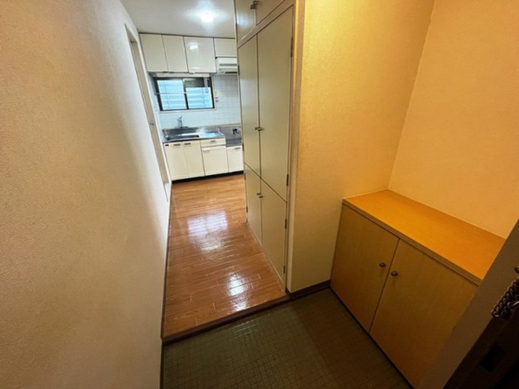 (8/19) 玄関 (8/19) 玄関