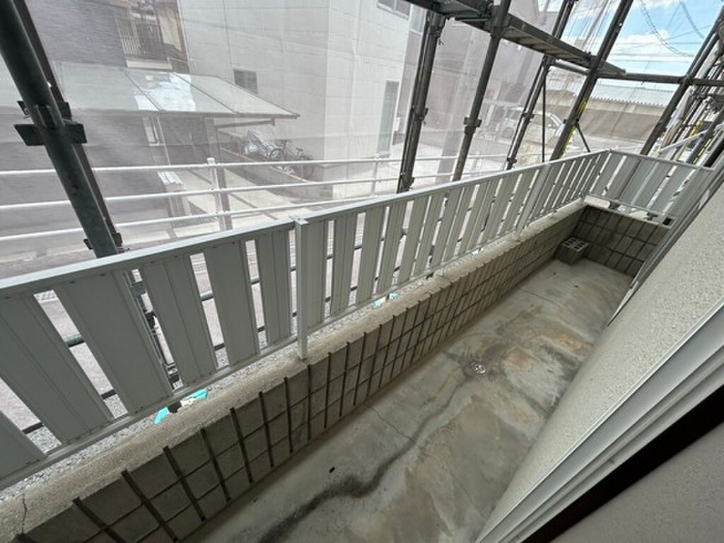 (12/23) バルコニー (12/23) バルコニー