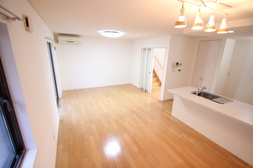 (16/30) 居室・リビング (16/30) 居室・リビング