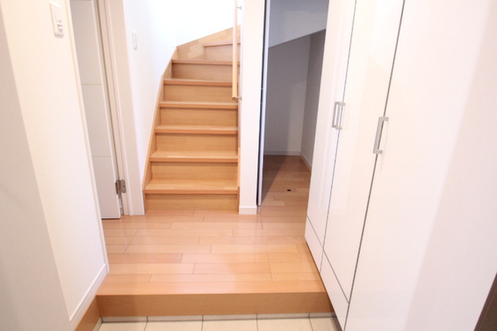 (9/30) 玄関 (9/30) 玄関