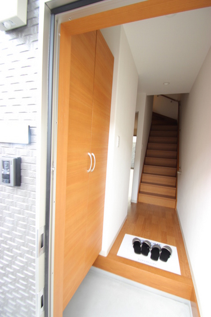 (9/31) 玄関 (9/31) 玄関