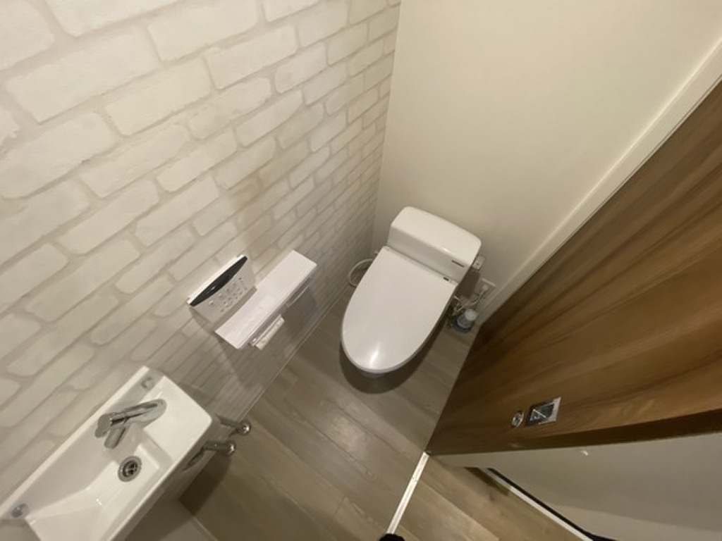 (8/23) トイレ (8/23) トイレ