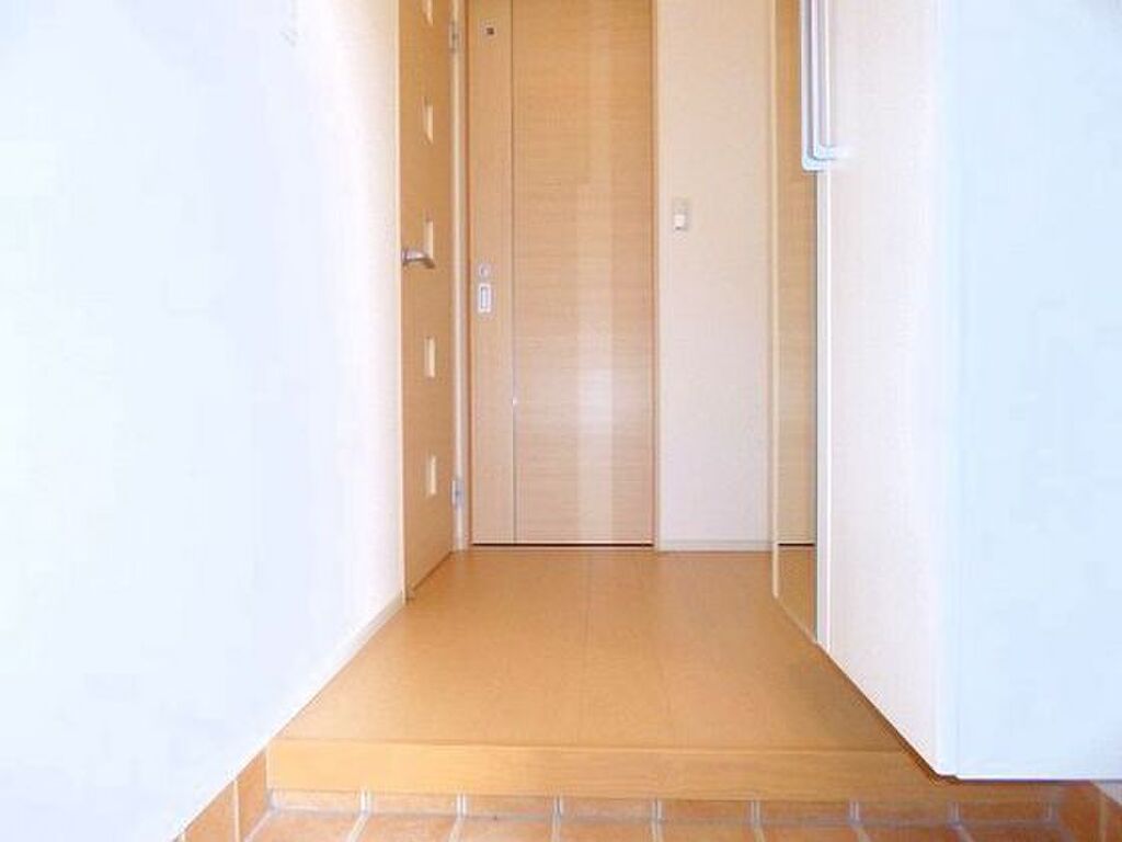 (8/23) 玄関 (8/23) 玄関