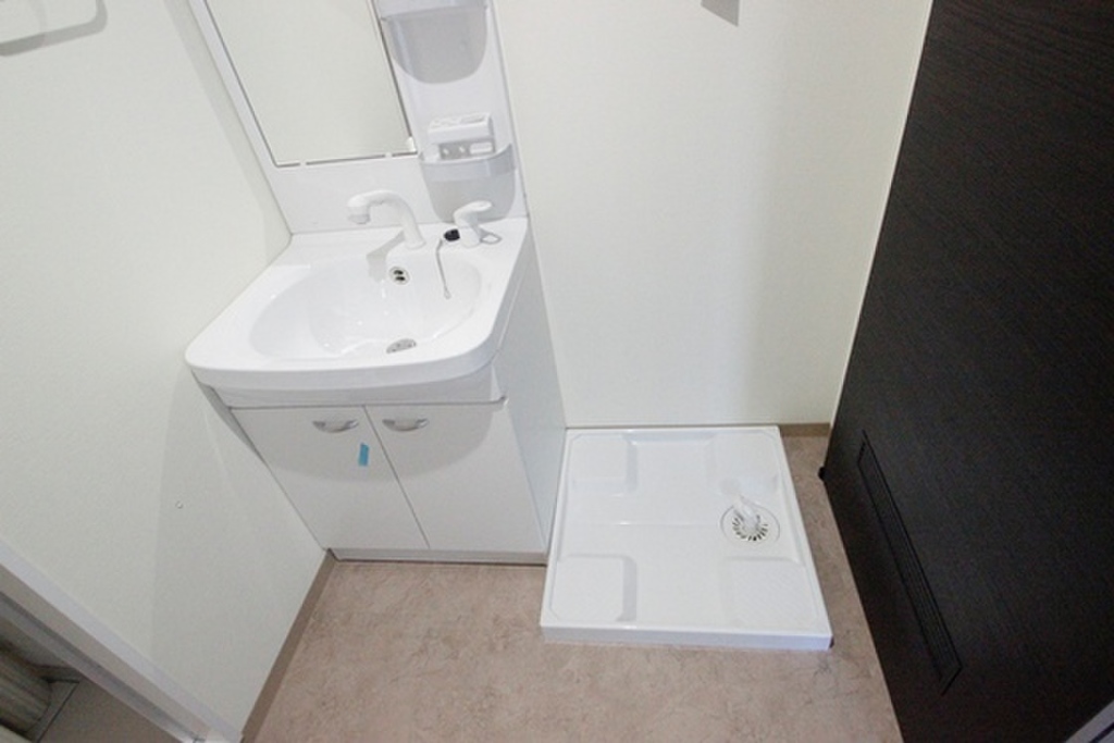 (8/25) ※別号室 (8/25) ※別号室