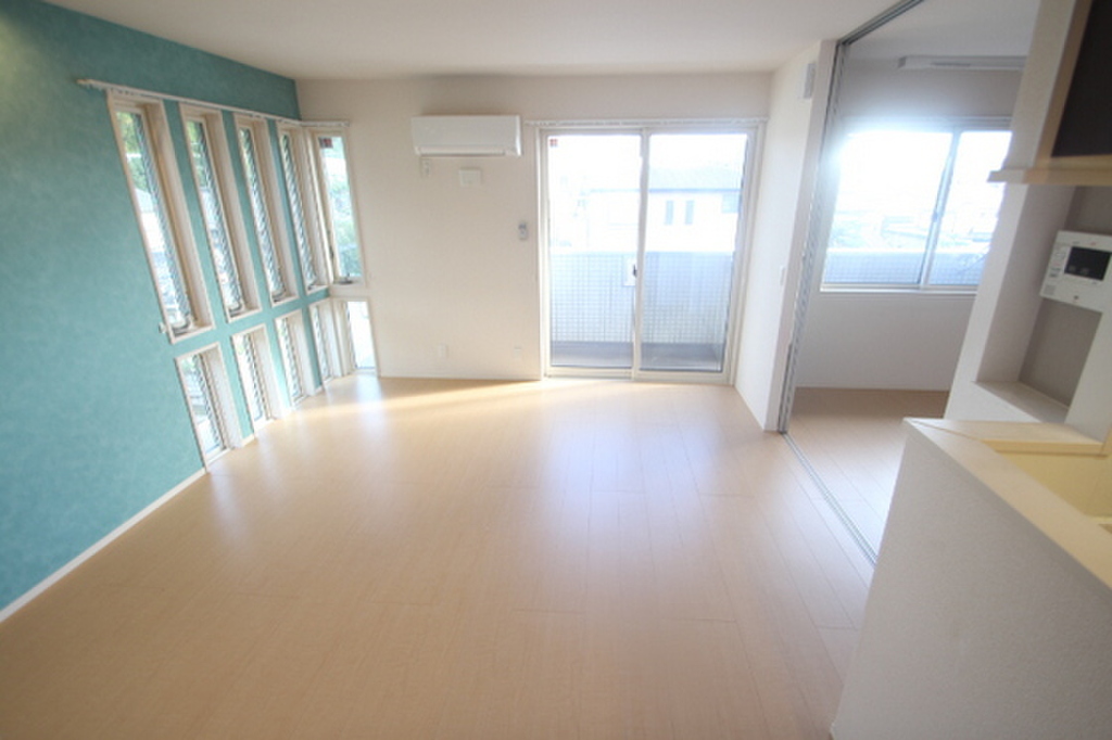 (2/27) 居室・リビング (2/27) 居室・リビング