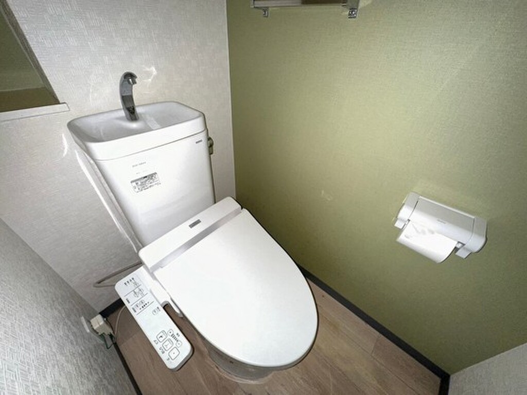 (8/23) トイレ (8/23) トイレ