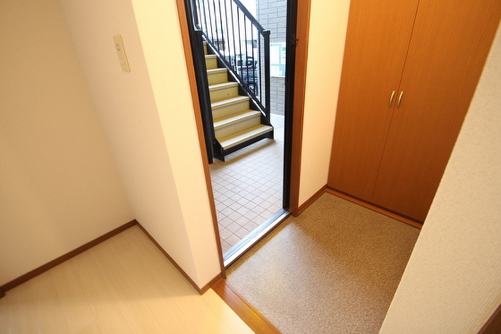 (10/24) 玄関 (10/24) 玄関