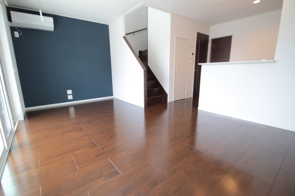 (2/31) 居室・リビング (2/31) 居室・リビング