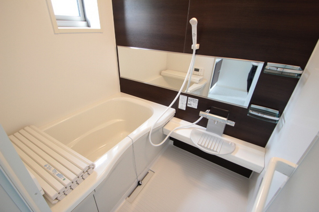 (4/31) バス (4/31) バス