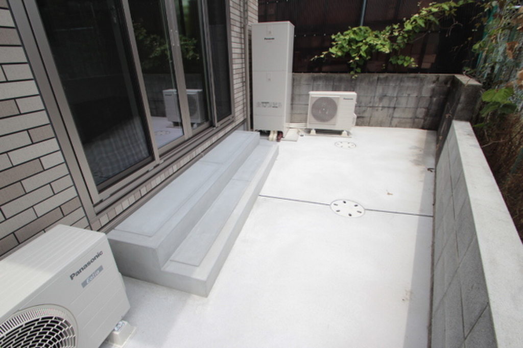 (9/31) 庭 (9/31) 庭