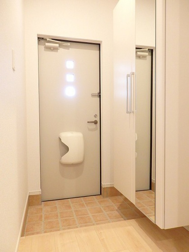 (9/23) 玄関 (9/23) 玄関