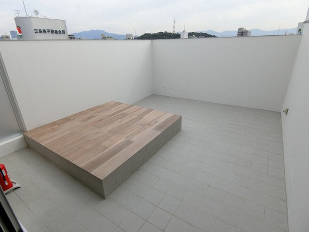 (8/24) バルコニー (8/24) バルコニー