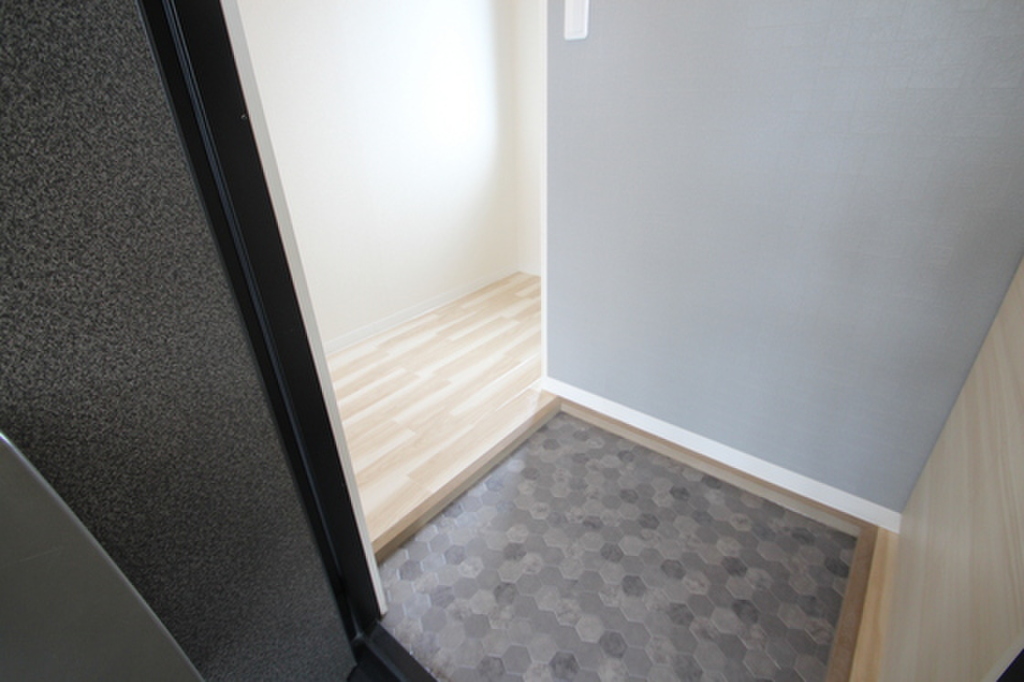 (7/22) 玄関 (7/22) 玄関