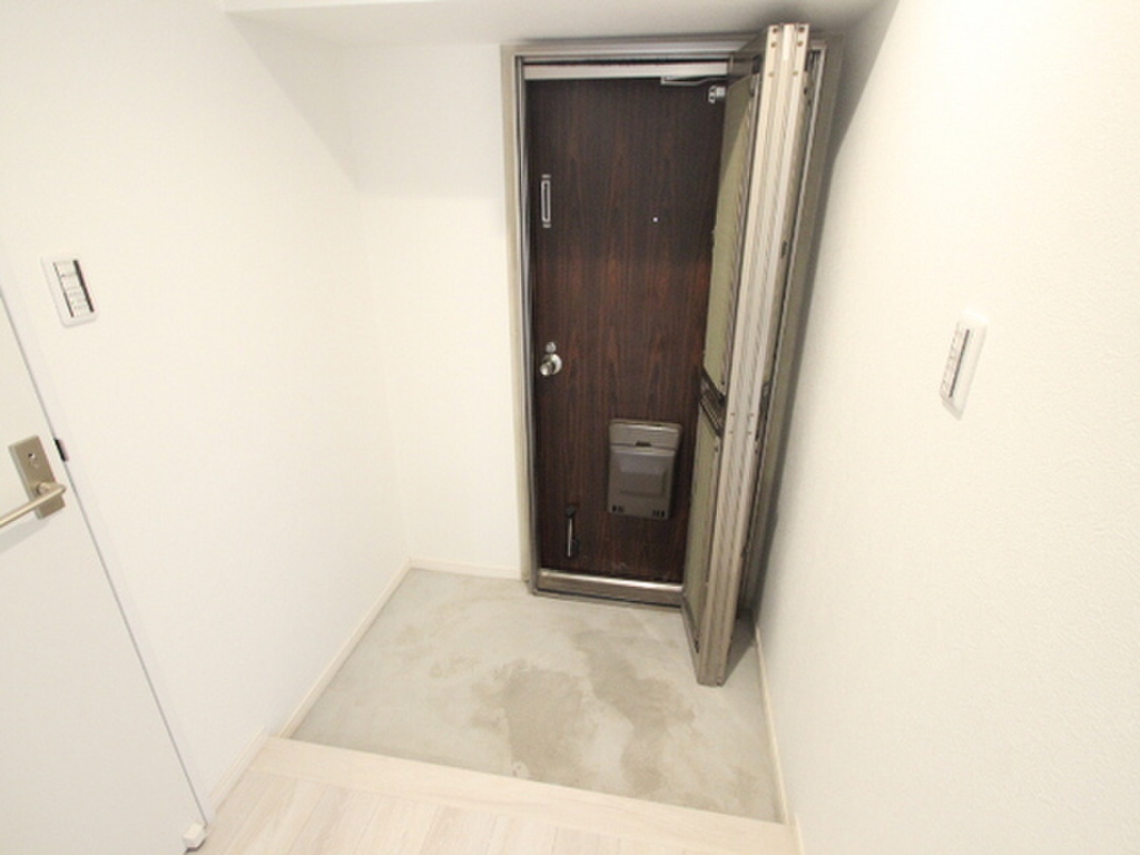 (9/23) 玄関 (9/23) 玄関