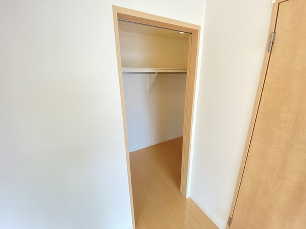 (8/20) ※別部屋の写真です (8/20) ※別部屋の写真です