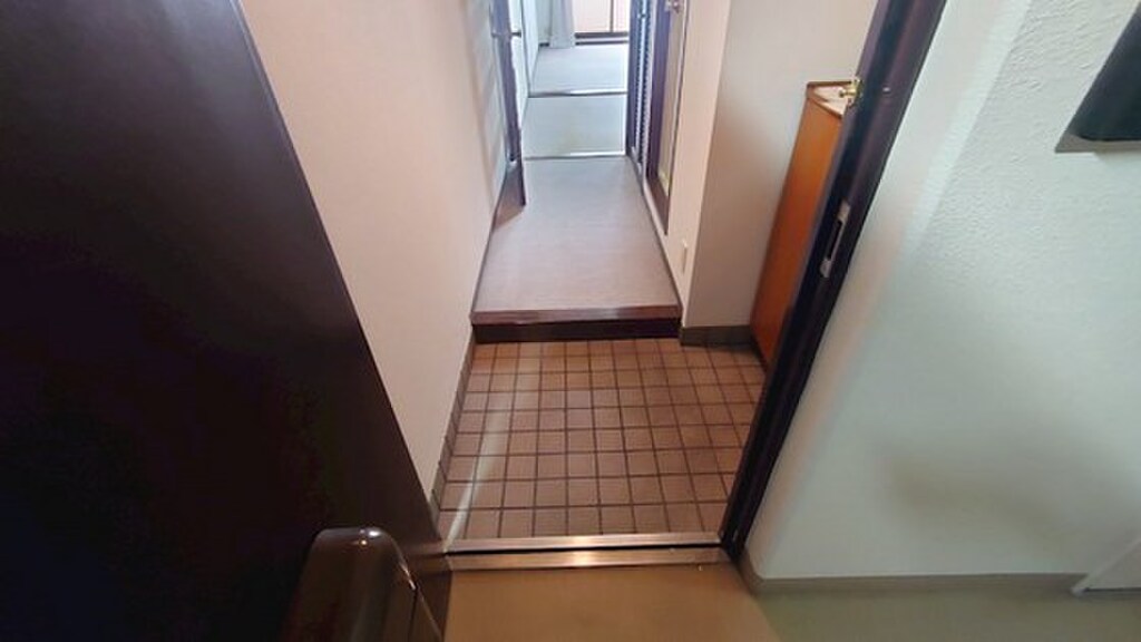 (7/15) 玄関 (7/15) 玄関