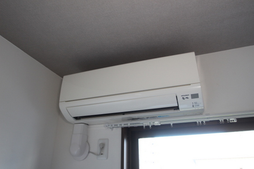 (2/18) ※写真は401号室 (2/18) ※写真は401号室