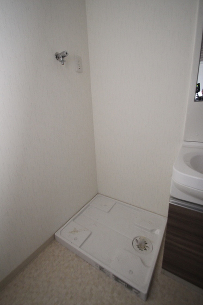 (5/18) ※写真は401号室 (5/18) ※写真は401号室