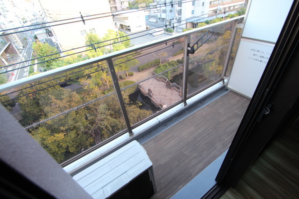 (12/18) バルコニー (12/18) バルコニー