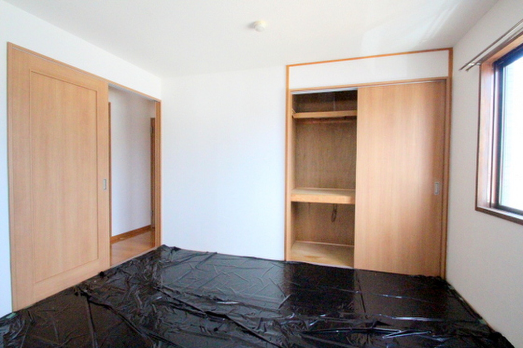 (16/24) ※退去前のため、他号室の参考写真です。