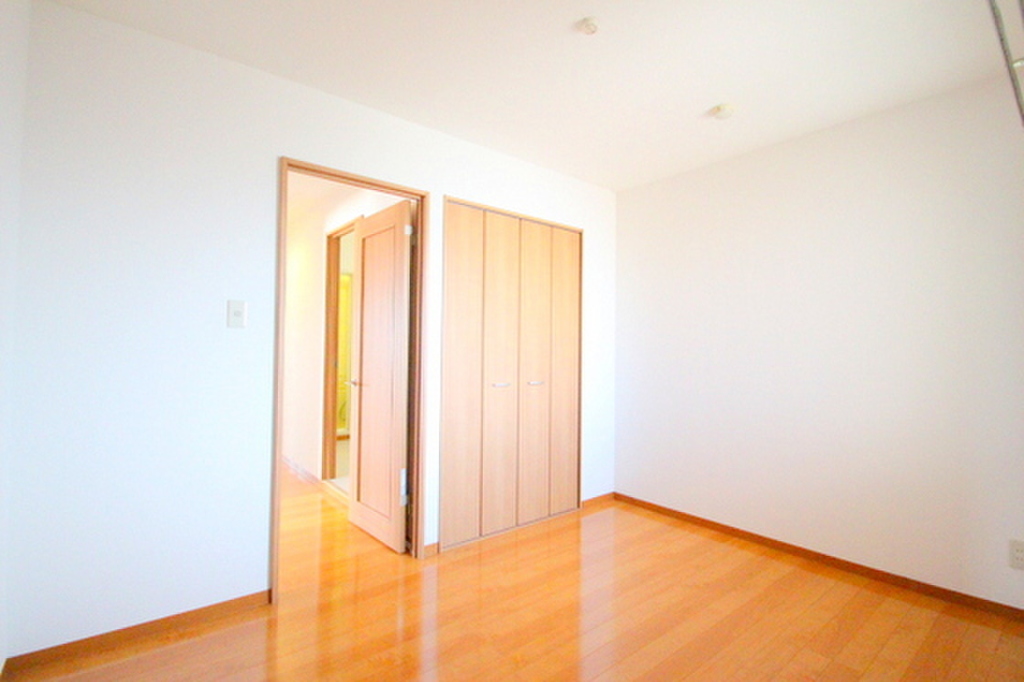 (18/24) ※退去前のため、他号室の参考写真です。