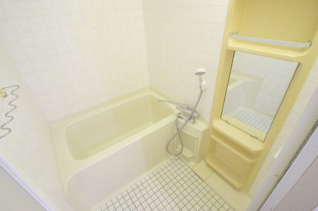 (4/24) ※退去前のため、他号室の参考写真です。