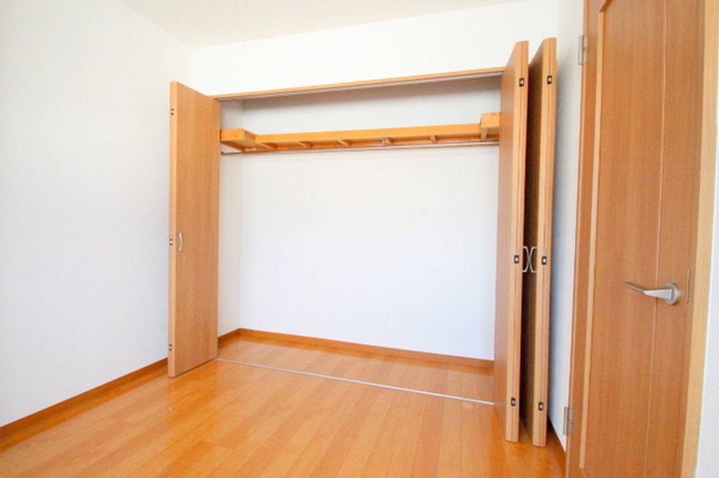 (8/24) ※退去前のため、他号室の参考写真です。