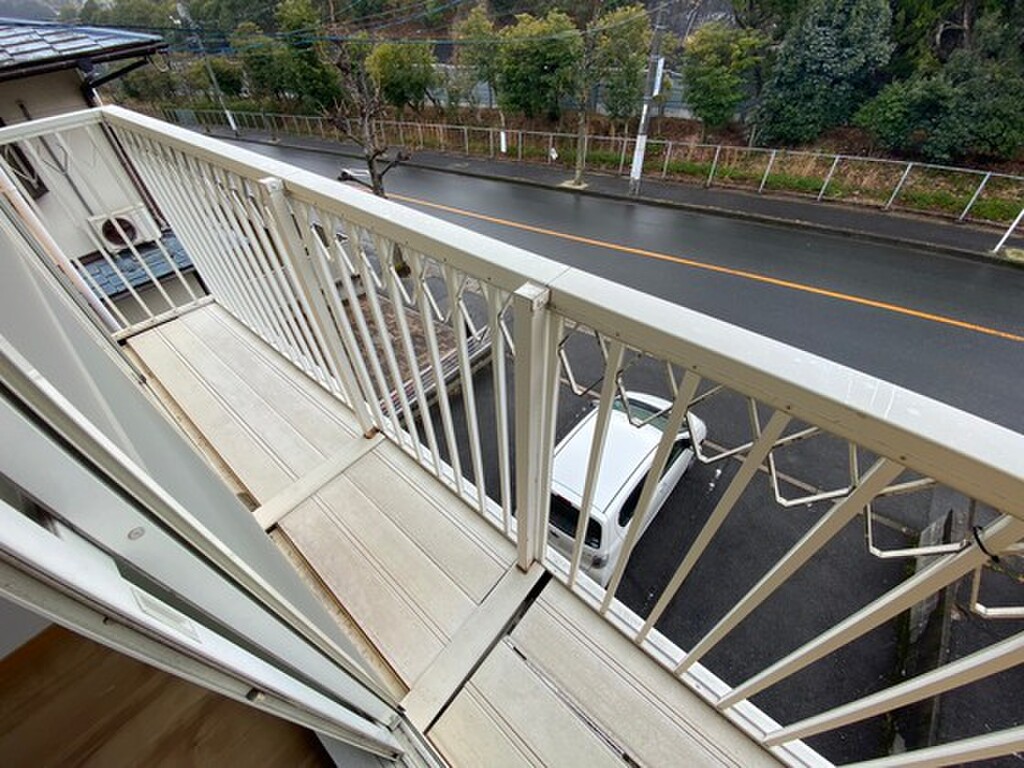 (13/22) バルコニー