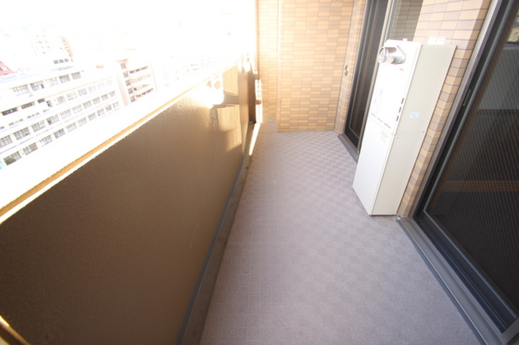 (12/25) バルコニー