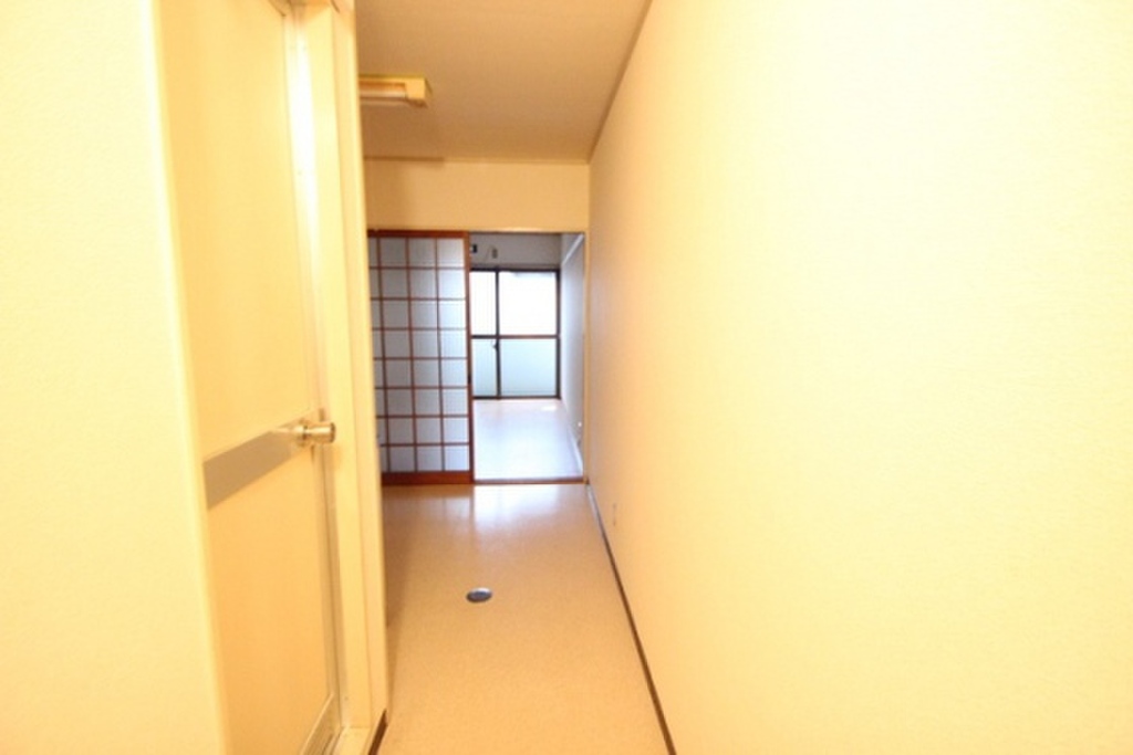 (8/22) 玄関 (8/22) 玄関