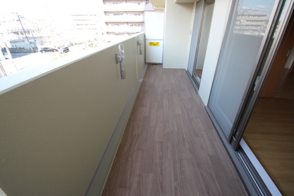 (3/22) バルコニー (3/22) バルコニー