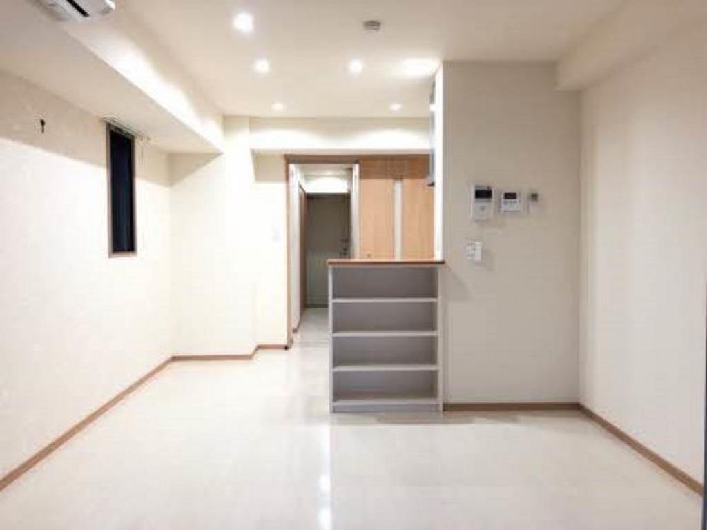 (2/16) 居室・リビング (2/16) 居室・リビング