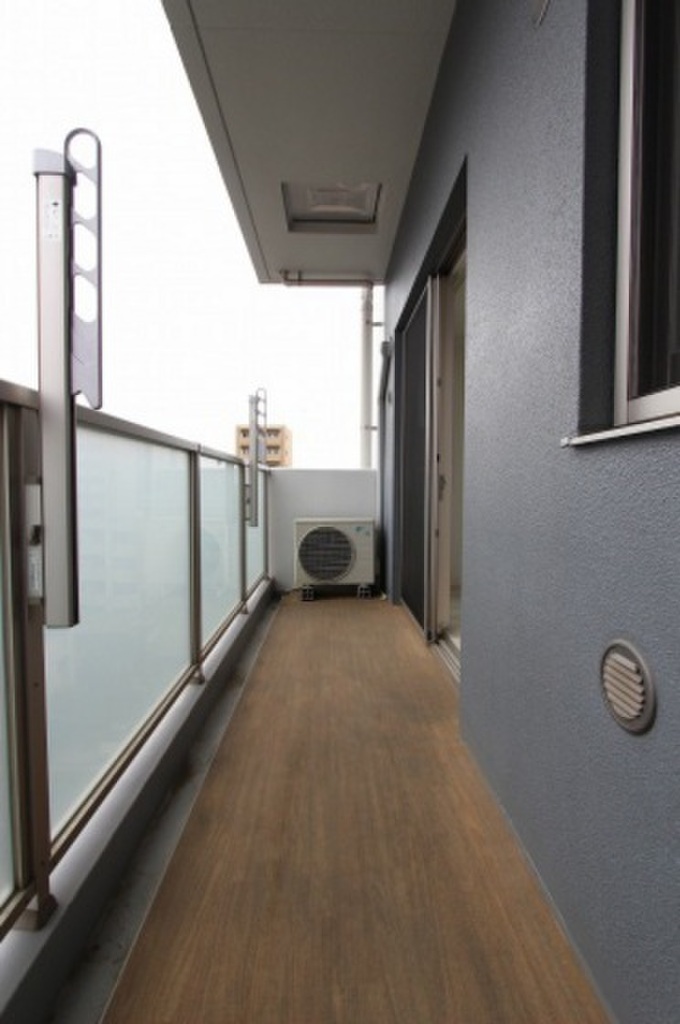 (12/23) バルコニー (12/23) バルコニー