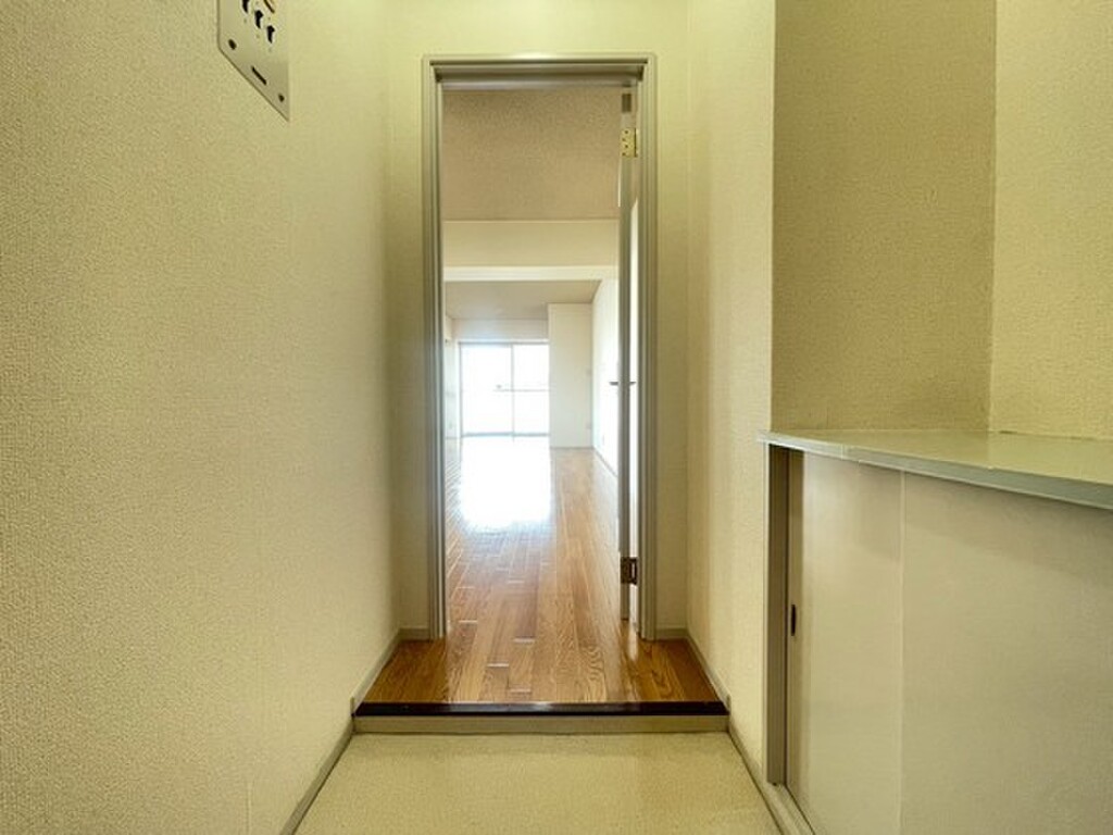 (11/21) 玄関 (11/21) 玄関