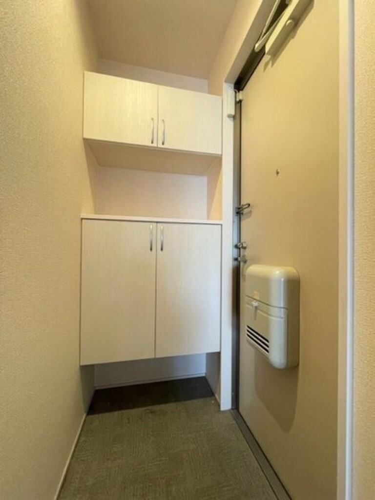 (8/24) 玄関 (8/24) 玄関