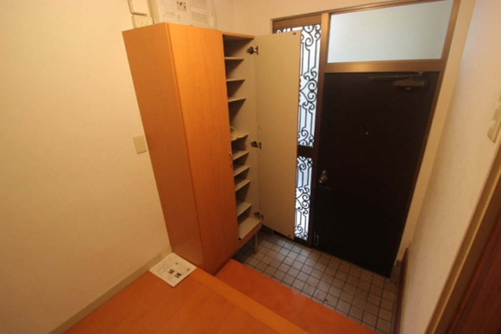 (6/31) 玄関 (6/31) 玄関