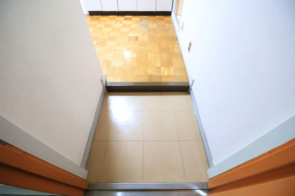 (8/20) 玄関 (8/20) 玄関