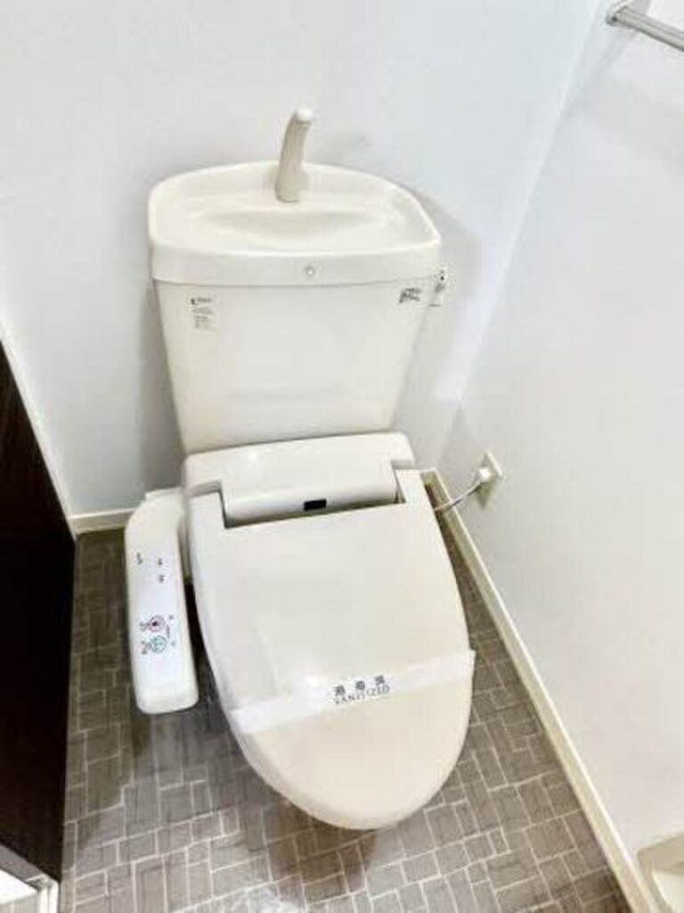 (5/13) トイレ (5/13) トイレ