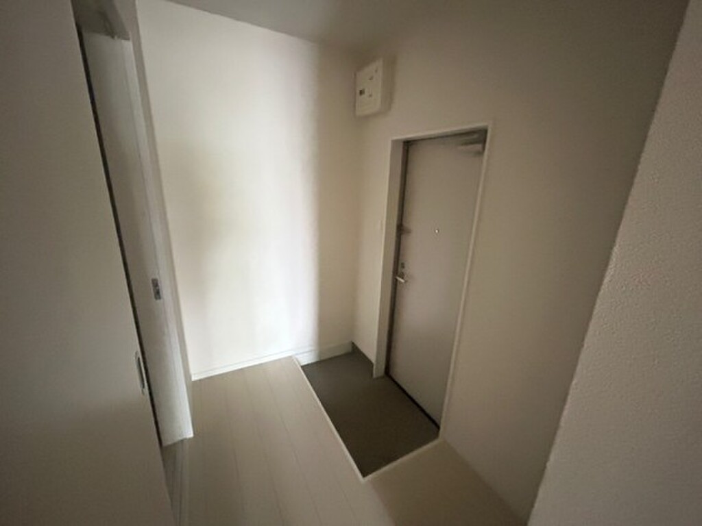 (10/24) 玄関 (10/24) 玄関