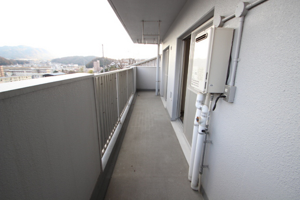 (11/24) バルコニー (11/24) バルコニー