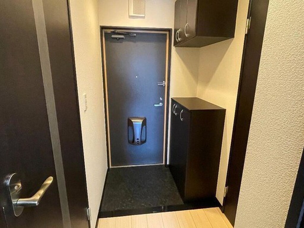 (12/24) 玄関 (12/24) 玄関