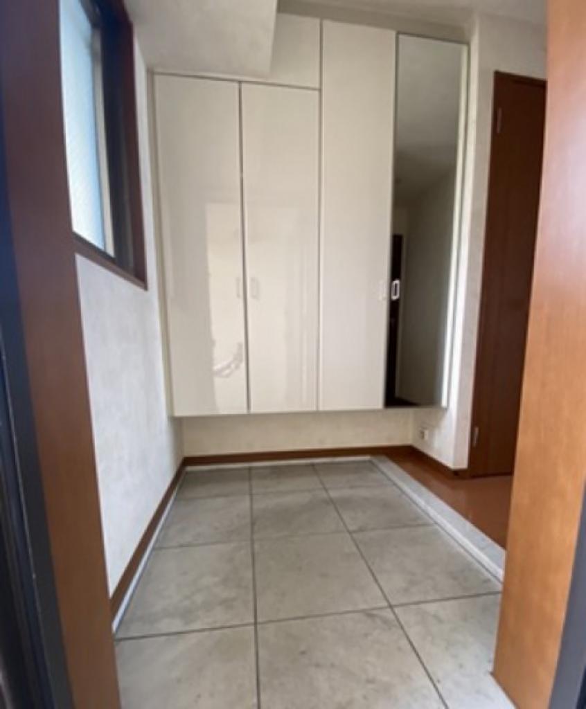 (10/17) 玄関 (10/17) 玄関