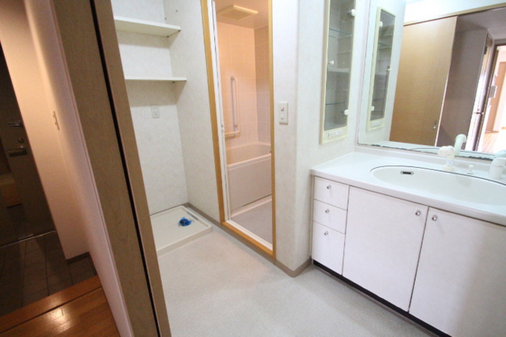 (6/18) 洗面所 (6/18) 洗面所