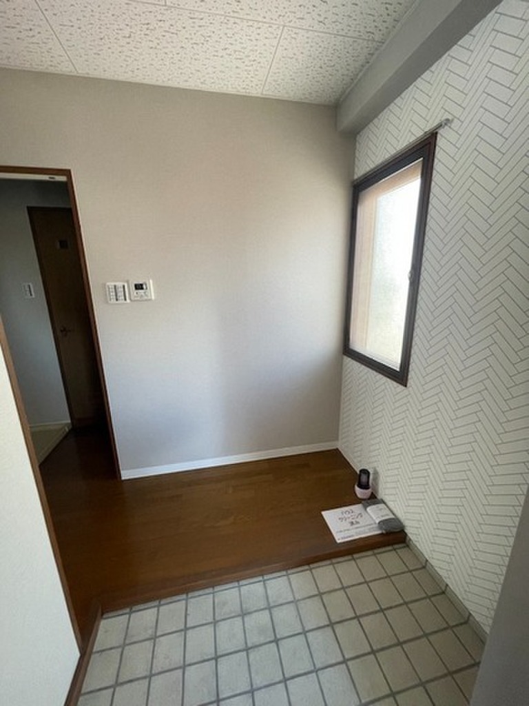 (8/16) ※他号室の写真です (8/16) ※他号室の写真です