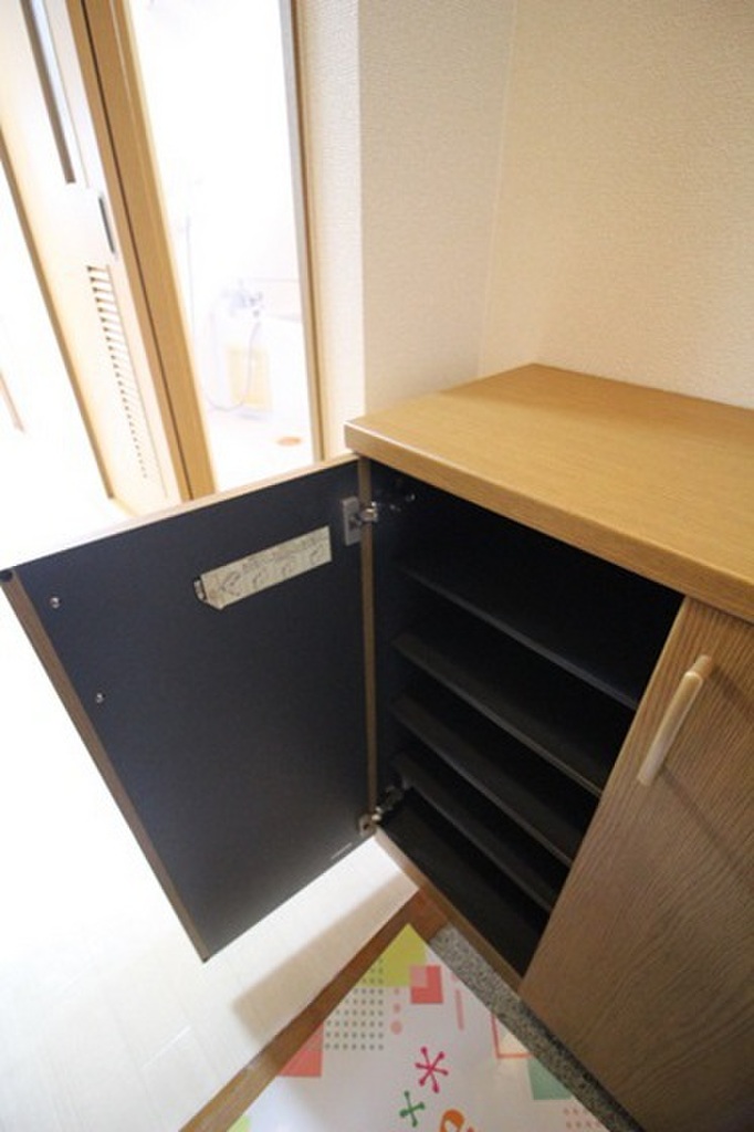 (14/18) 玄関 (14/18) 玄関