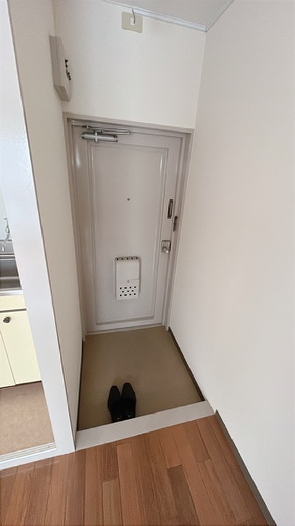 (13/24) 玄関 (13/24) 玄関