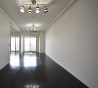 アルファレガロ西古松